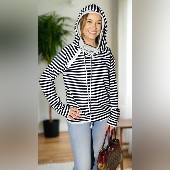 S/L/XL NEW Womens Black White Striped Hoodie Warm Sweatshirt Double Hood Top - Picture 5 of 6